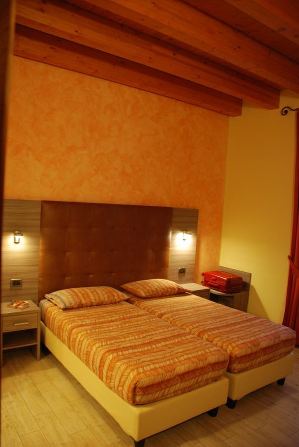 Agriturismo Le Risaie Basiglio Exterior photo